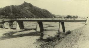 改修中の米山橋